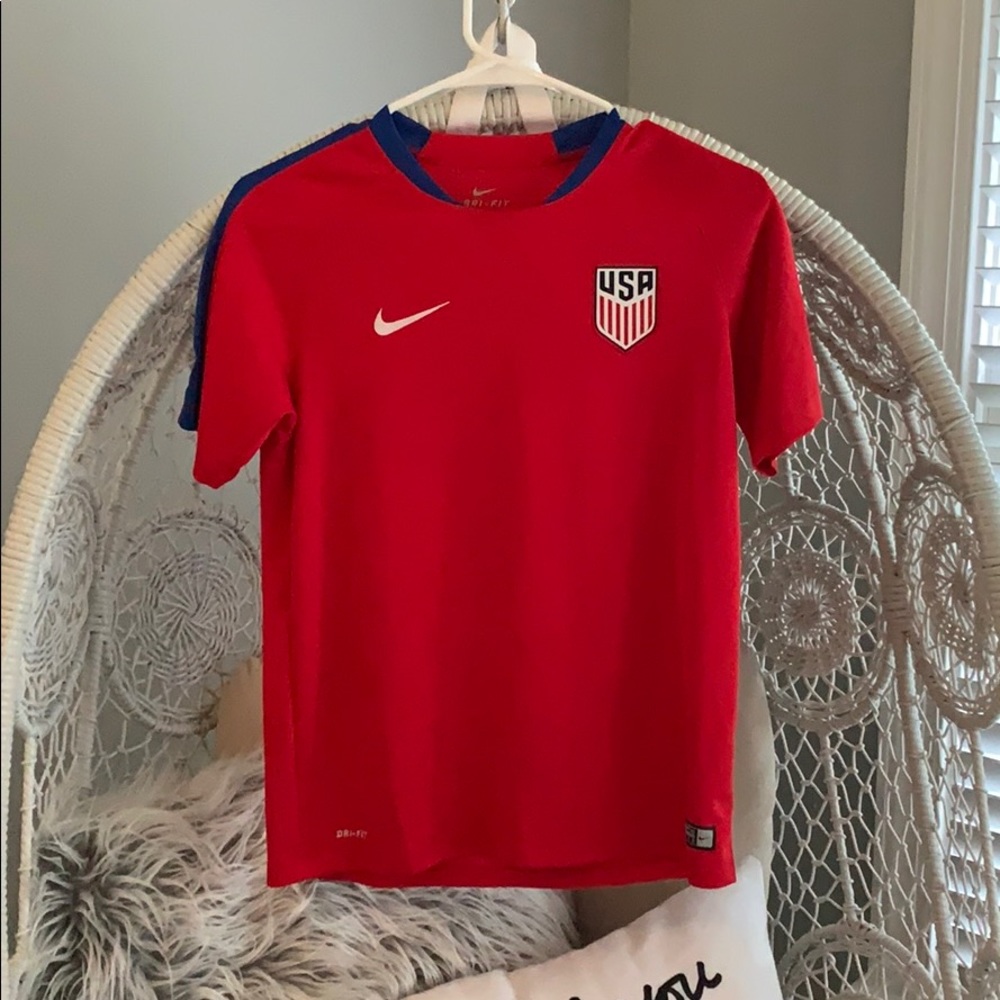 Usa training soccer top